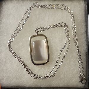 Elegant Cats Eye Silver Tone Pendant Necklace